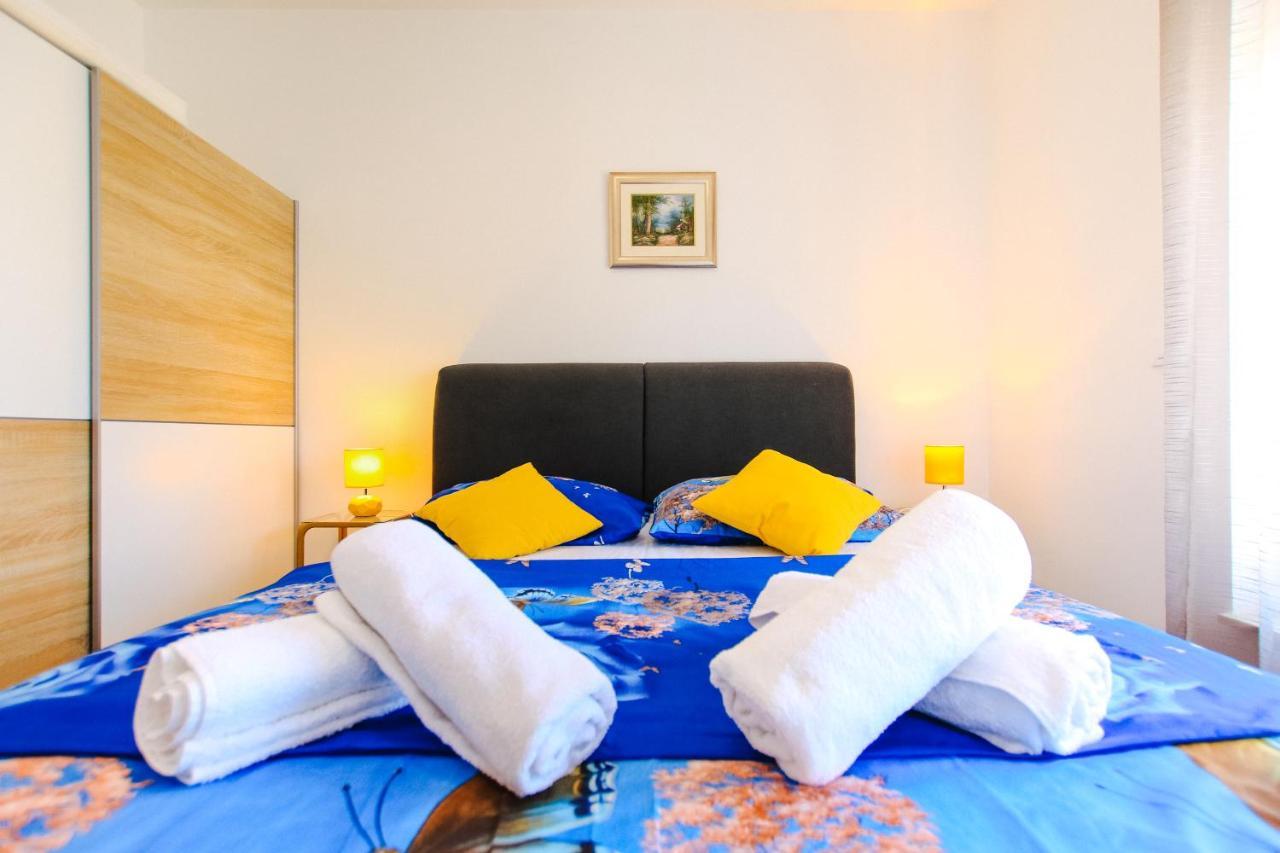 Apartman Gaby Trogir Extérieur photo