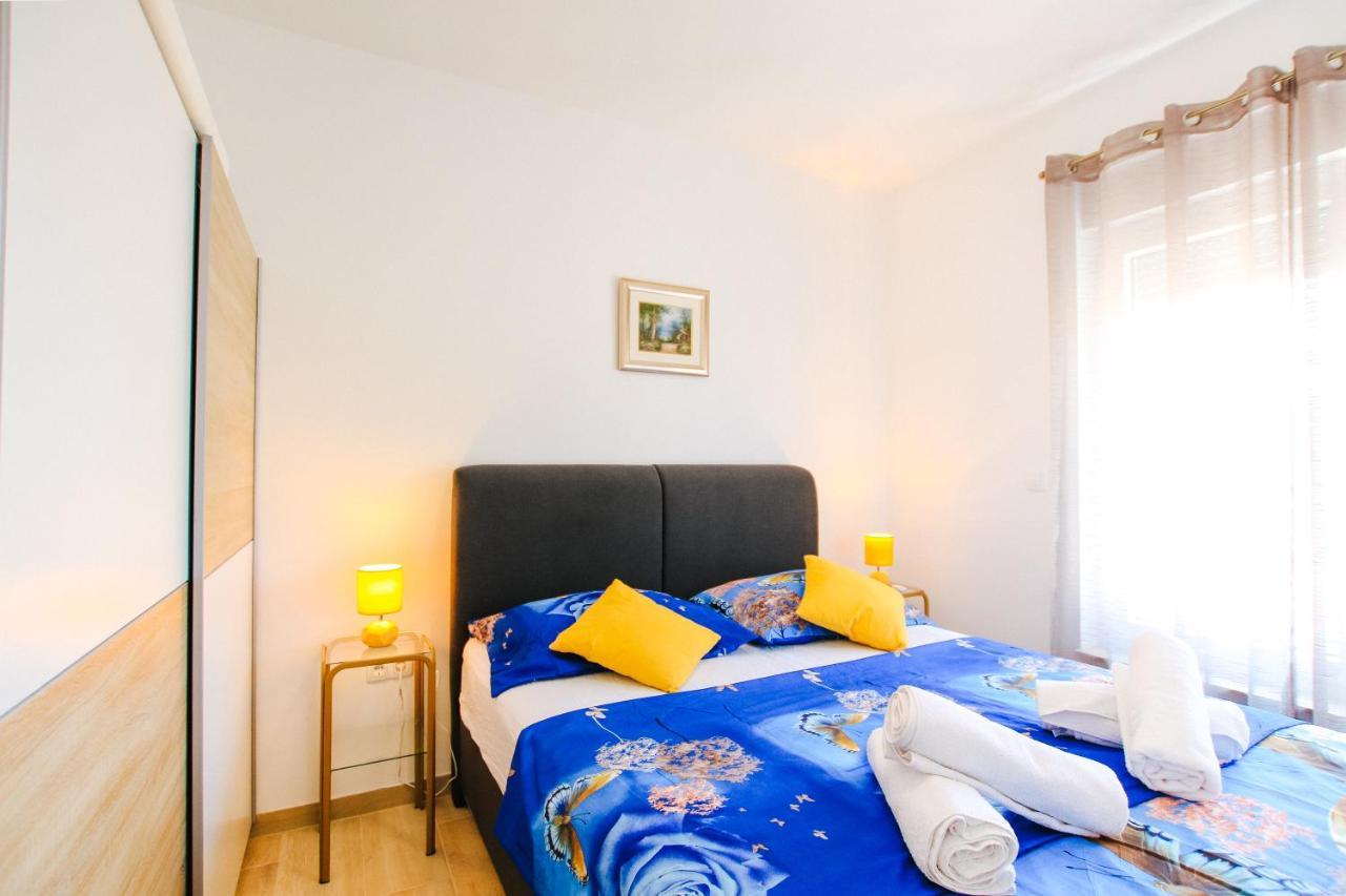 Apartman Gaby Trogir Extérieur photo